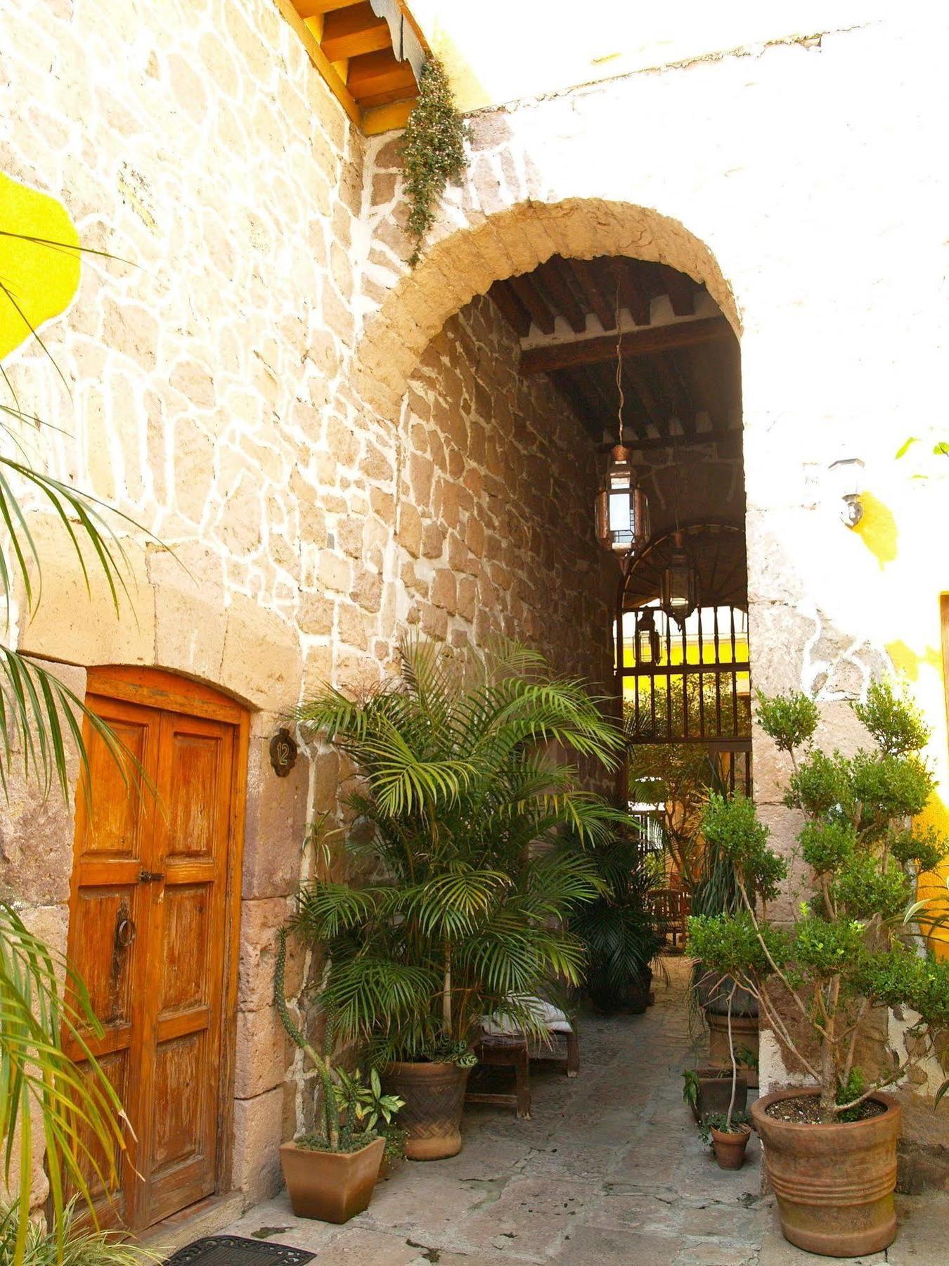 Hotel Casa Del Anticuario Морелия Экстерьер фото
