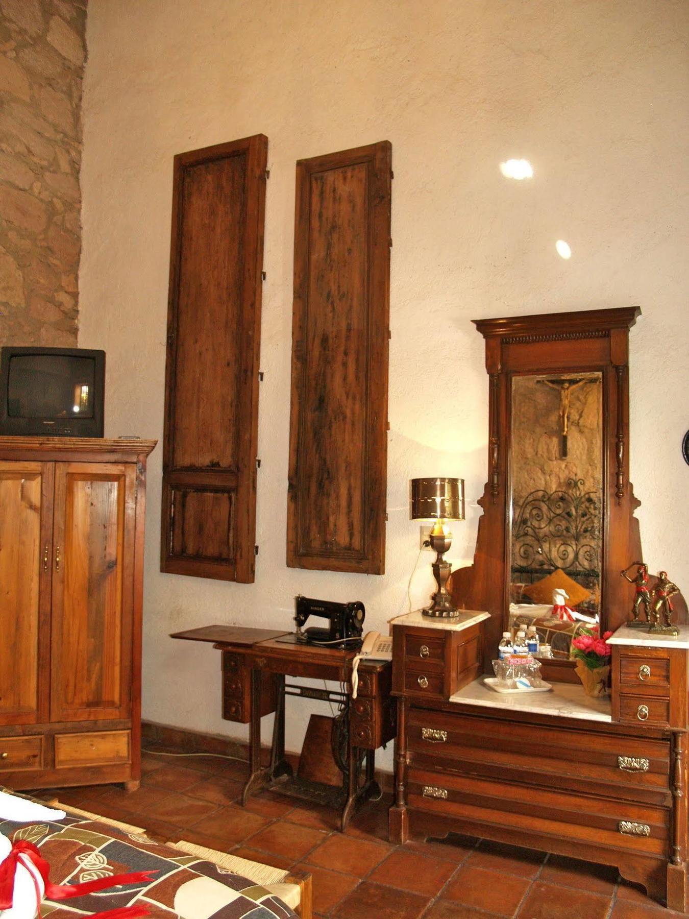 Hotel Casa Del Anticuario Морелия Экстерьер фото