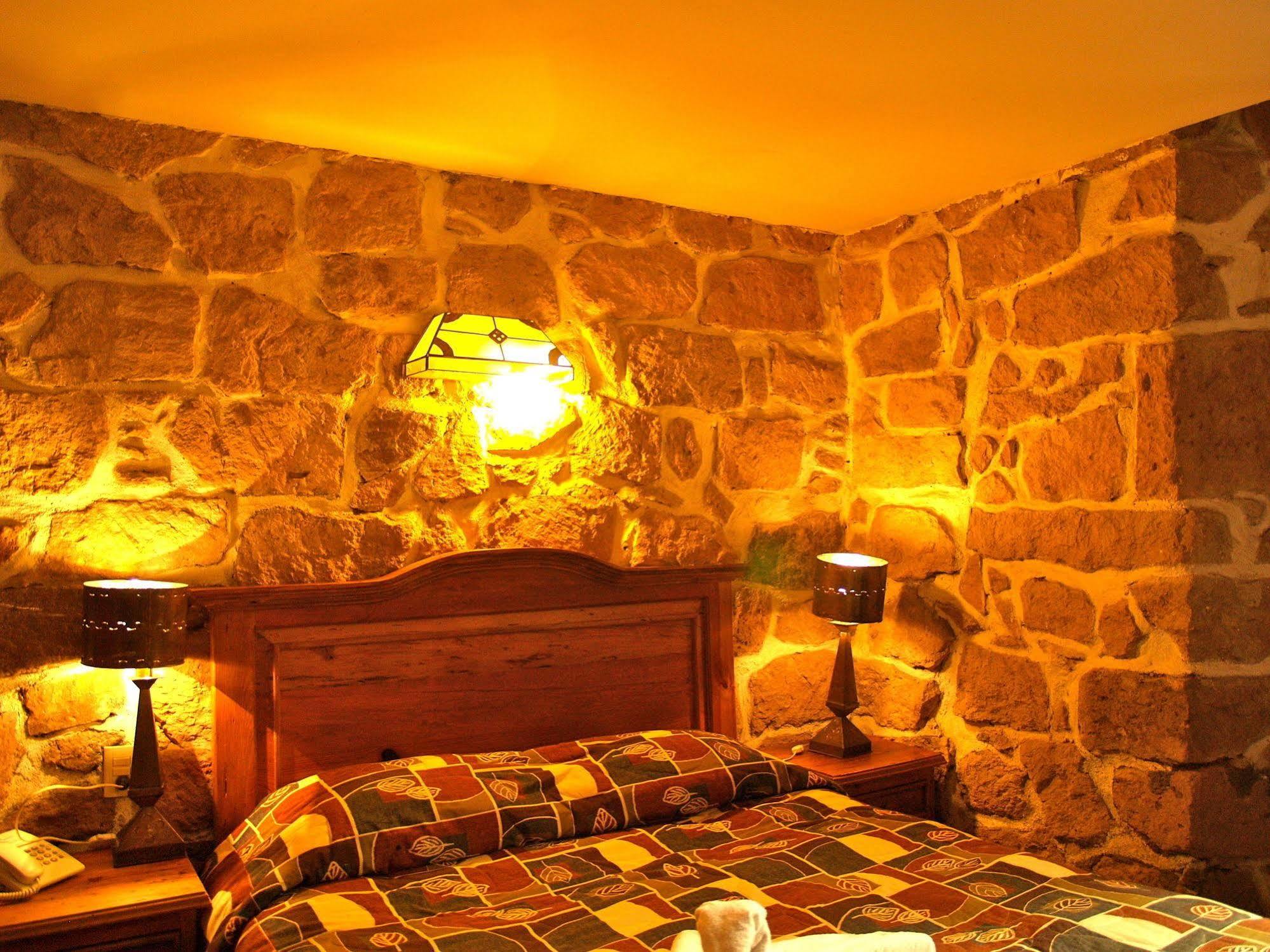 Hotel Casa Del Anticuario Морелия Экстерьер фото