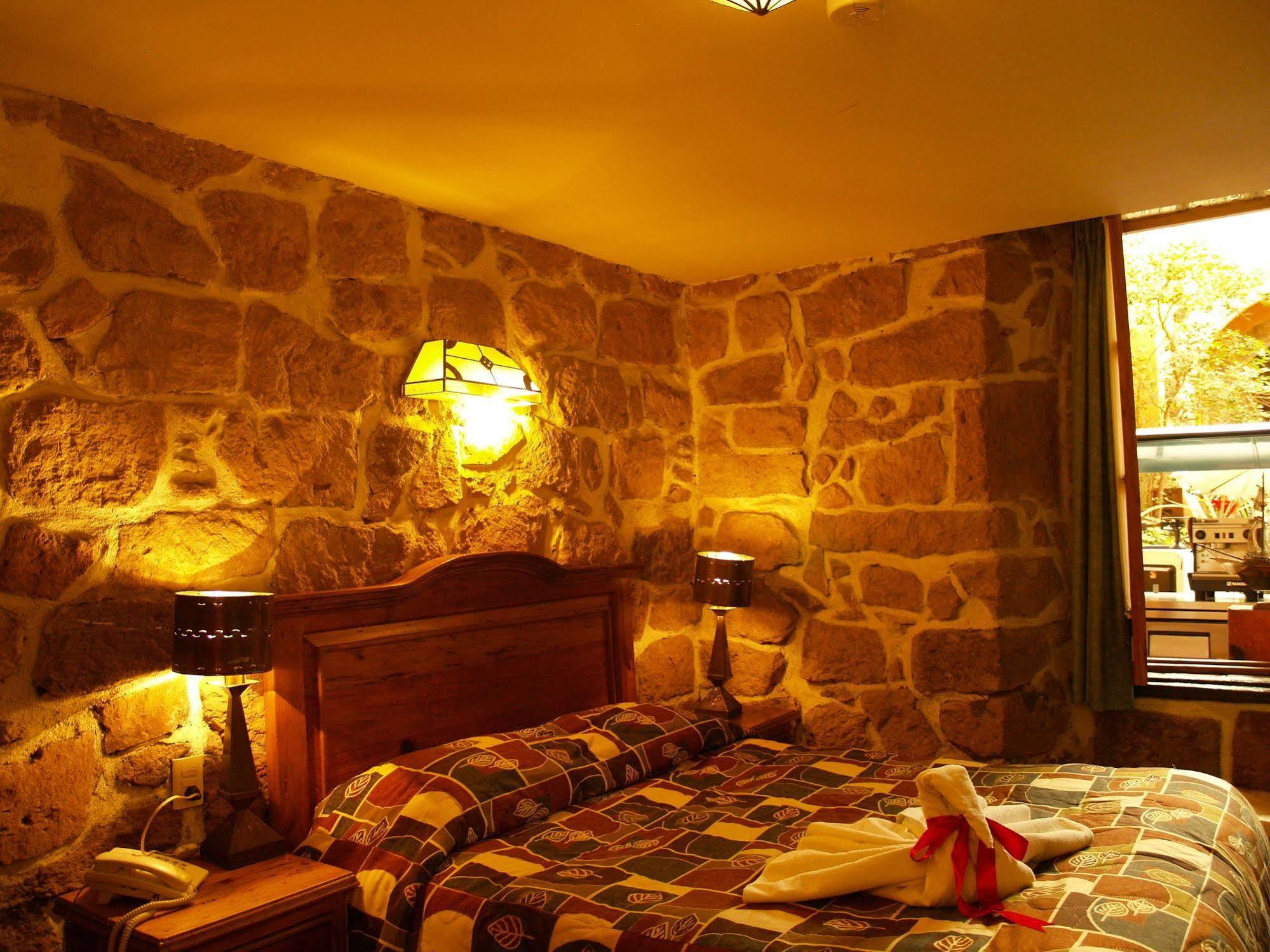 Hotel Casa Del Anticuario Морелия Экстерьер фото